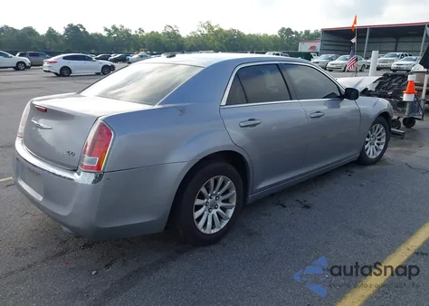 2013 Chrysler 300 Motown из США, поврежденный, VIN 2C3CCAAG1DH627088